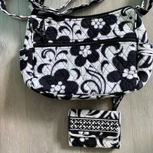 DESIGNED BY VERA BRADLEY!!!!! Purse And Wallet